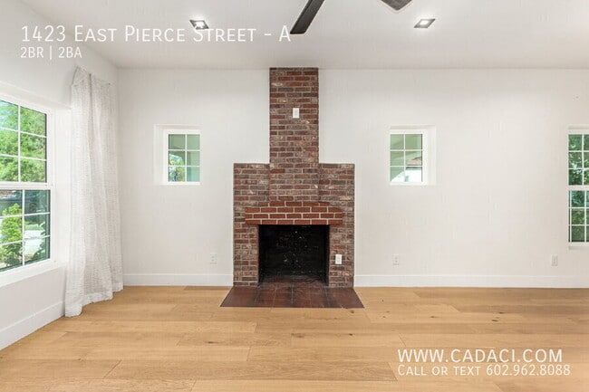 Building Photo - 1423 E Pierce St