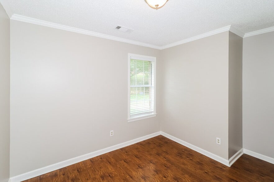 Building Photo - 2268 Lake Hill Ct