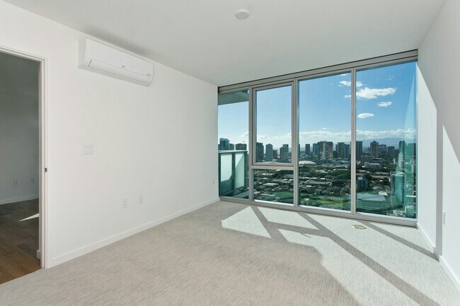 Building Photo - 1515 Liona St