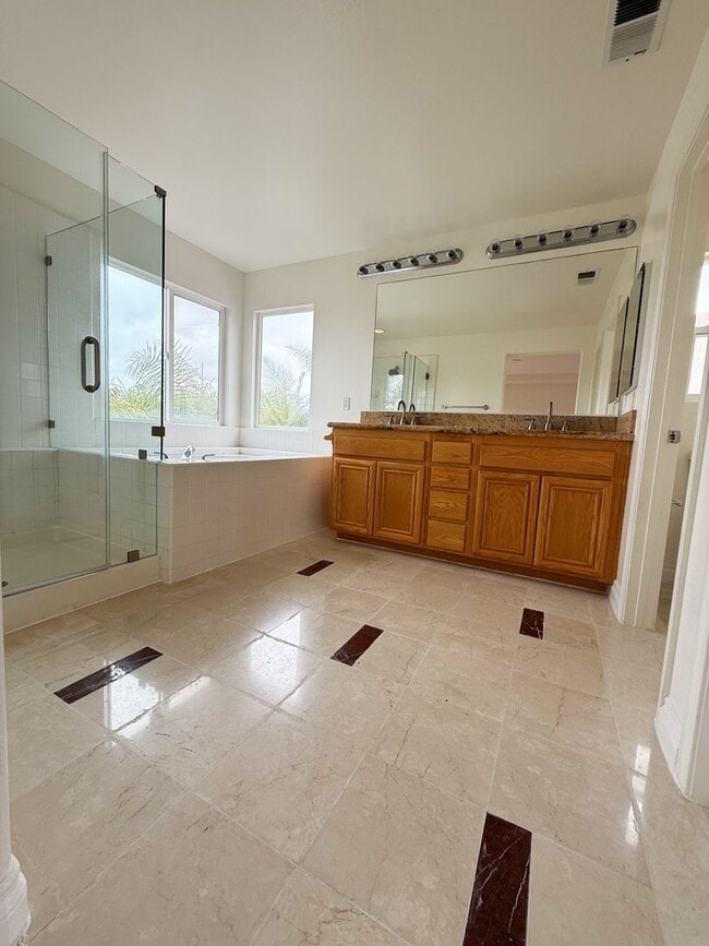 Building Photo - 4 Bed/3 Bath Home for Rent in Carmel Valley!
