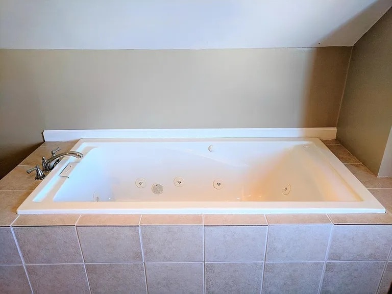 Building Photo - 17 Dunlap St