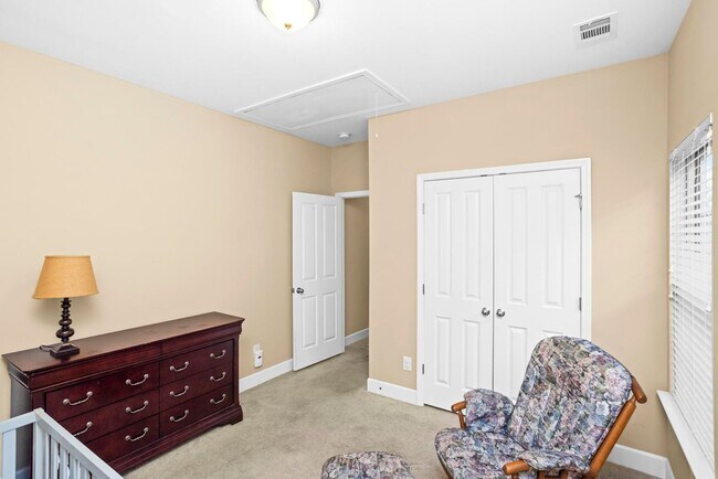 Building Photo - 1123 Frewin St