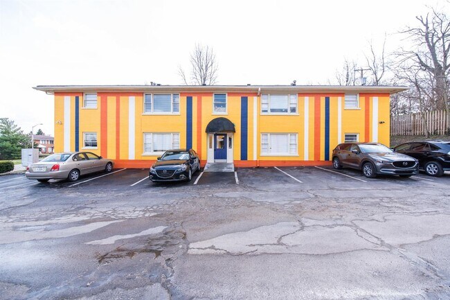 Building Photo - 1601 Alexandria Dr