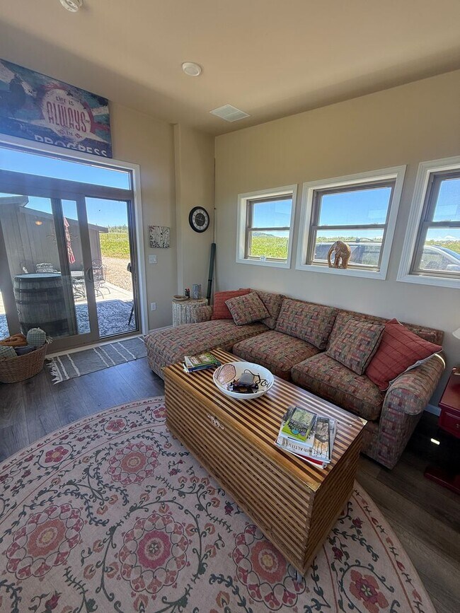 Building Photo - Captain's Cove Cabin Winter Rental