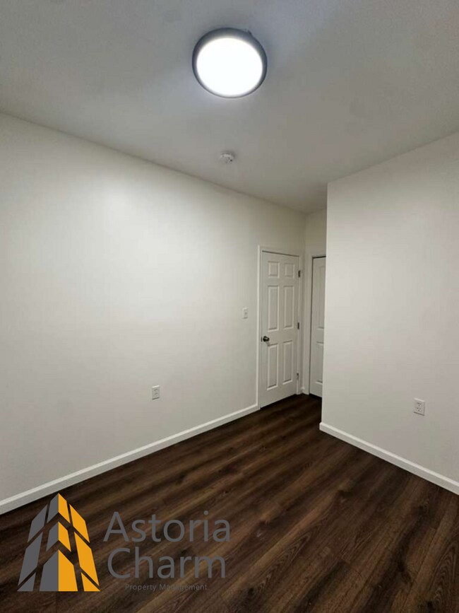 Building Photo - 3 Bedroom Plus Two Dens with Finished Basement on Harford Road