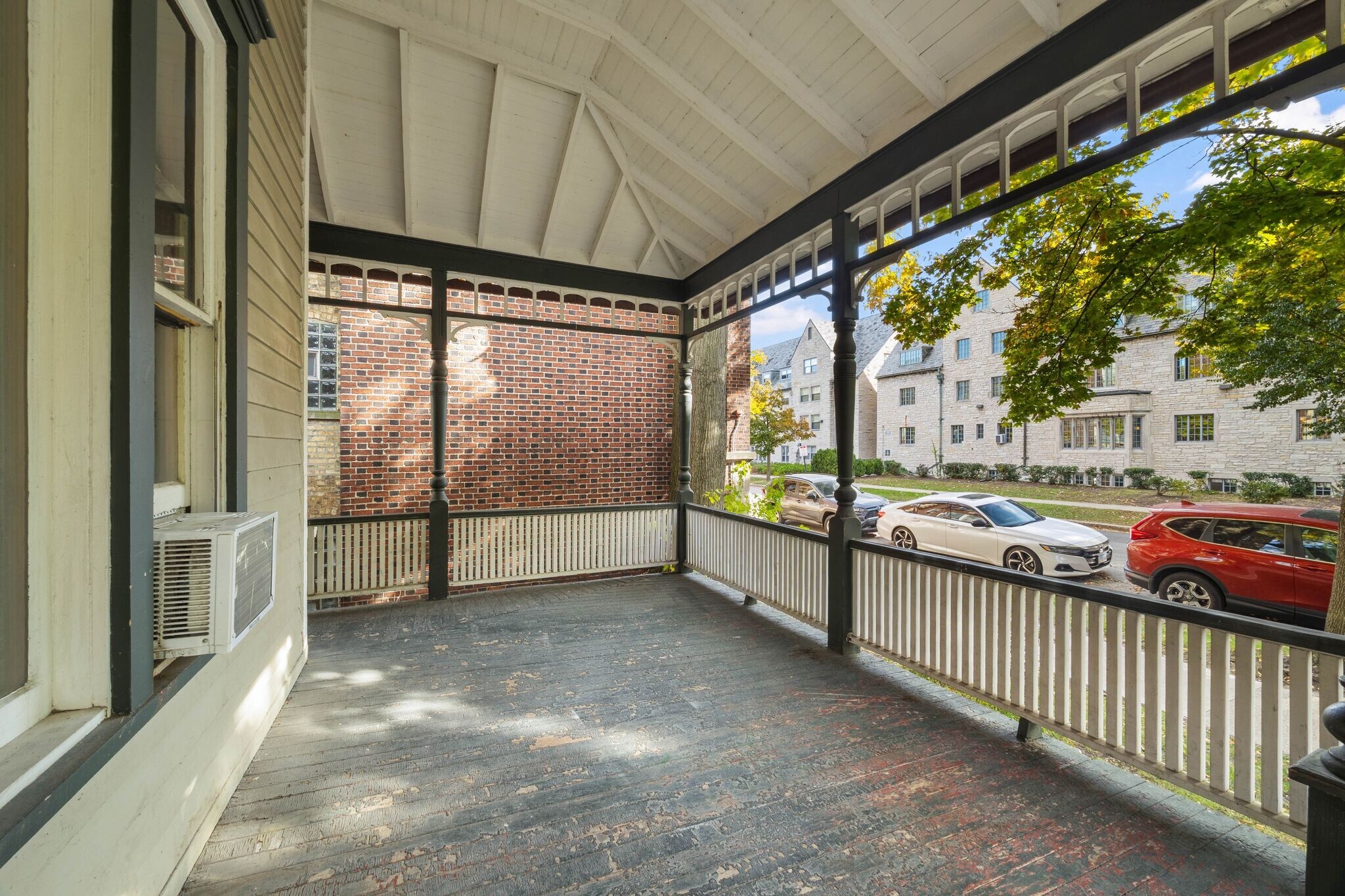 Building Photo - 711 Emerson St