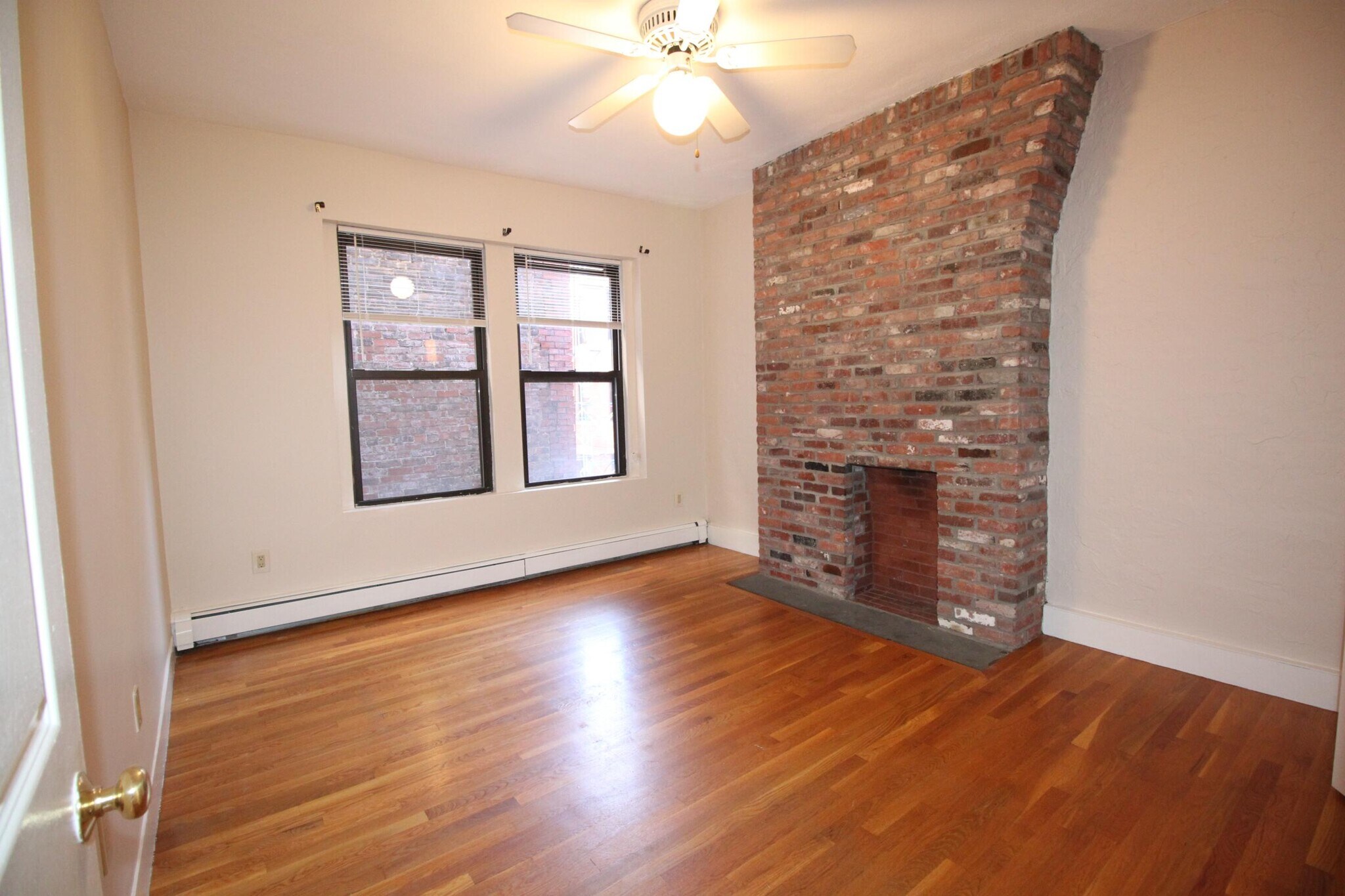 Building Photo - 11 Worcester St