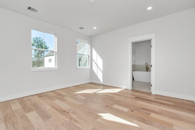 Building Photo - 5410 Wheatley St