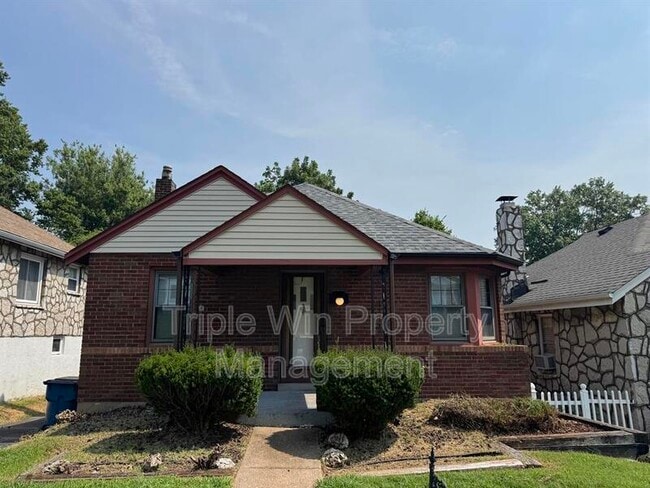 Building Photo - 6905 Woodrow Ave