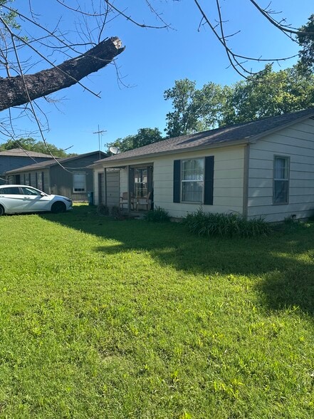 Building Photo - 3485 Country Club Rd