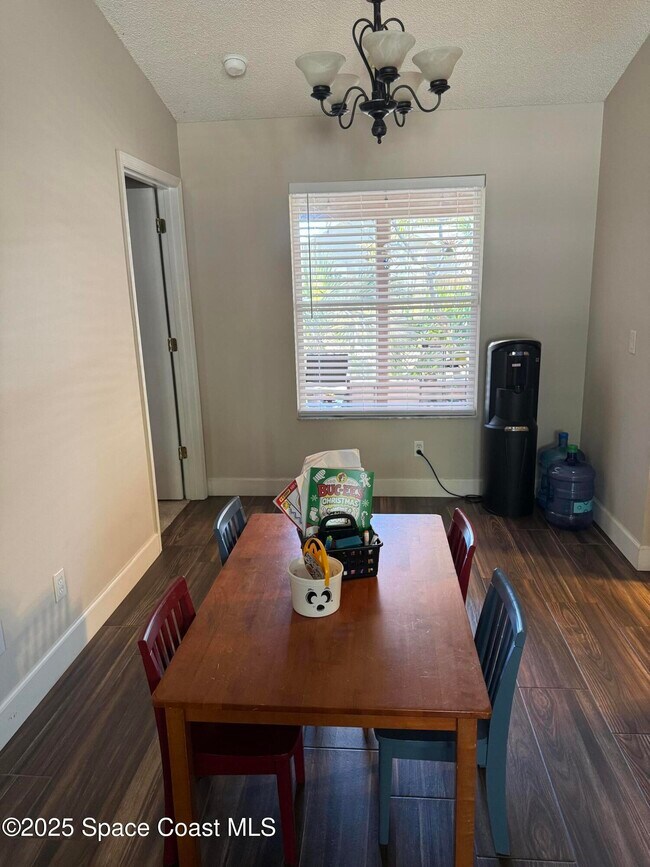 Building Photo - 2201 Appalachian Dr