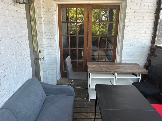 Primary Photo - Awesome three bedroom apartment in Allston