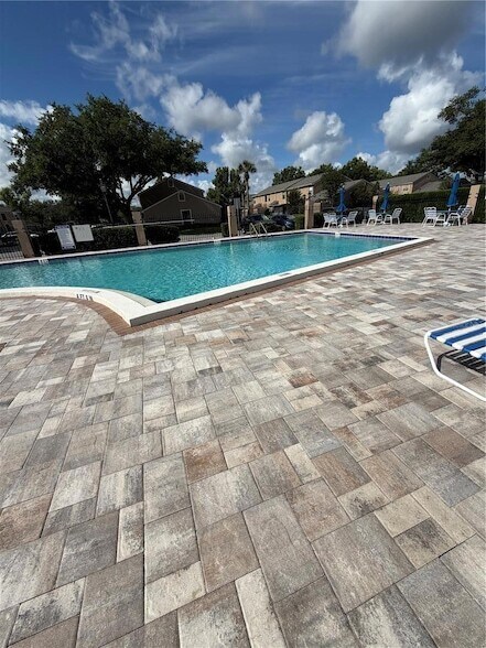 Building Photo - 604 Casa Park A Ct