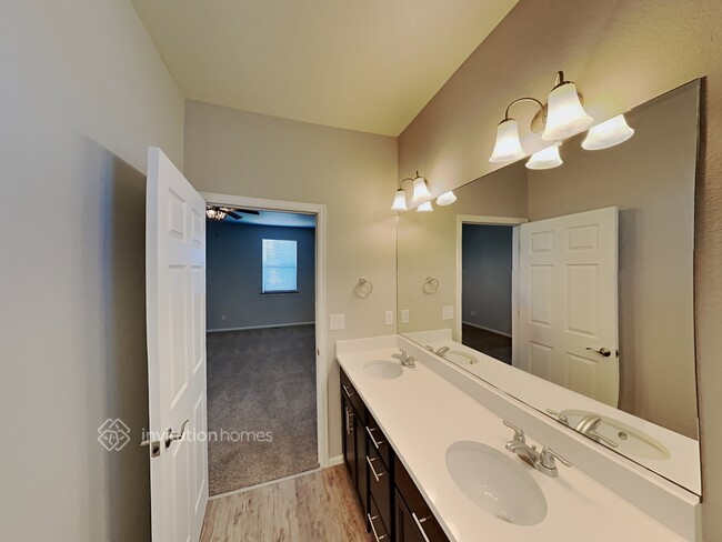 Building Photo - 316 Central Ave