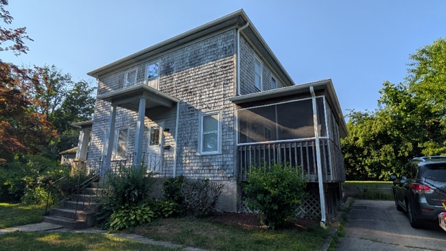 Primary Photo - 27 Hazard St