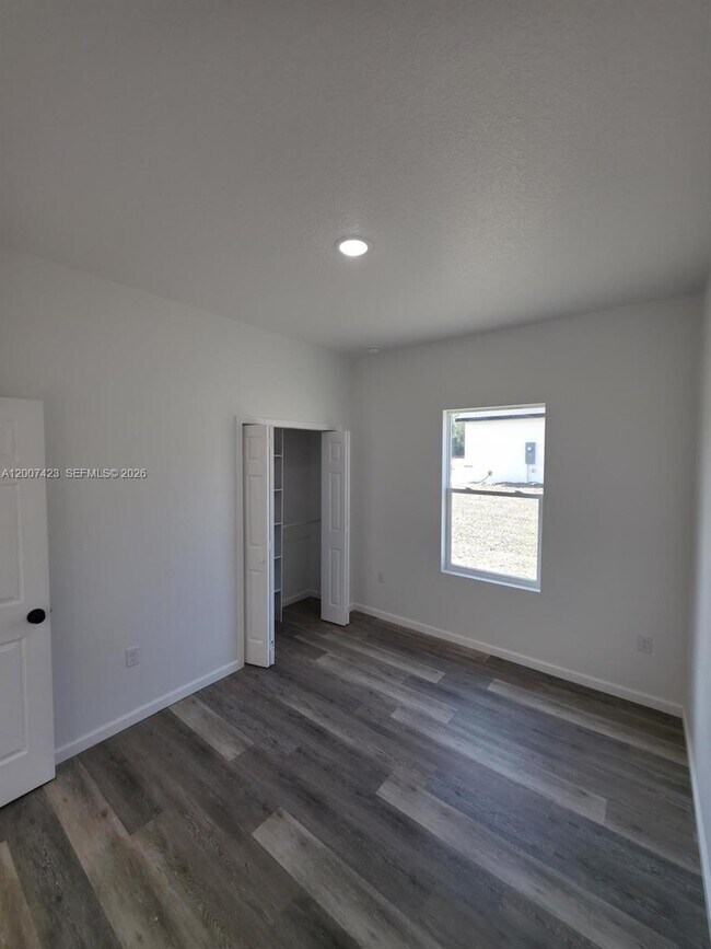 Building Photo - 14659 SW 22nd Pl