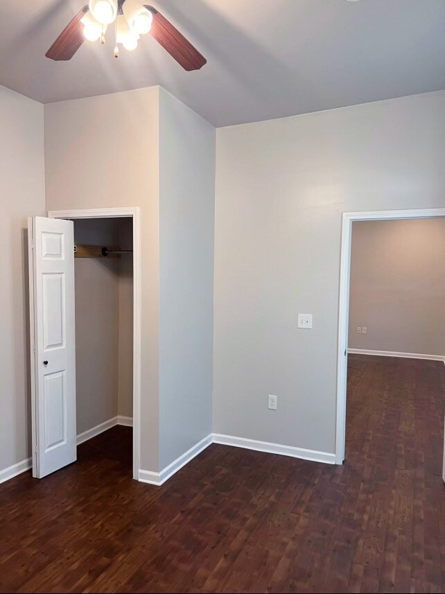 Building Photo - 1333 Saint Johns Ln