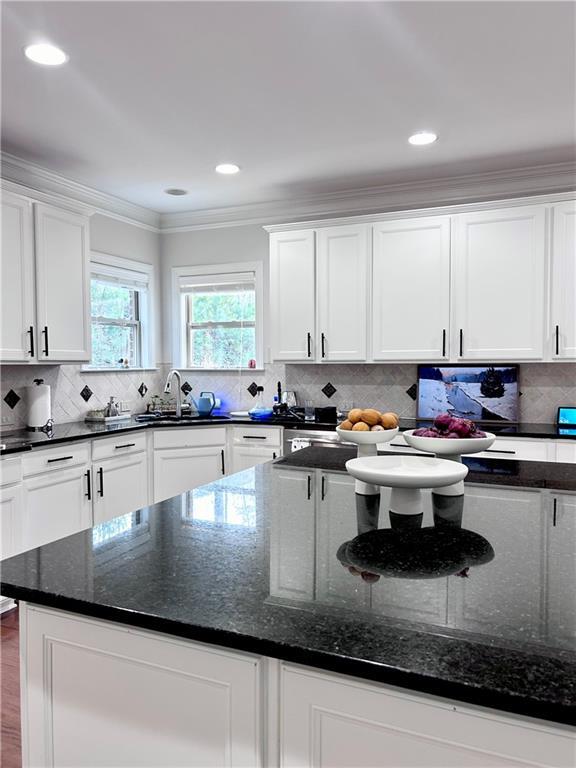 Building Photo - 1341 Chaplains View