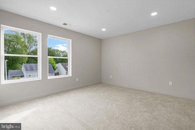 Building Photo - 28 Rocky Pool Ln