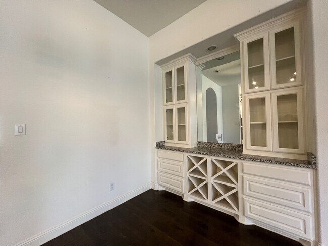 Building Photo - 3 Bedroom in Union Park