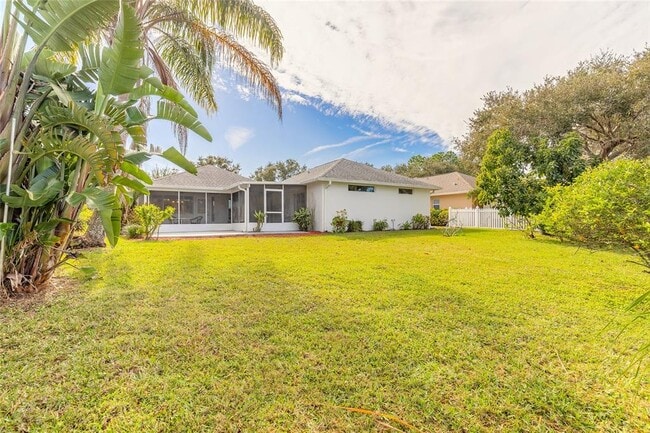 Building Photo - 1694 Town Park Dr