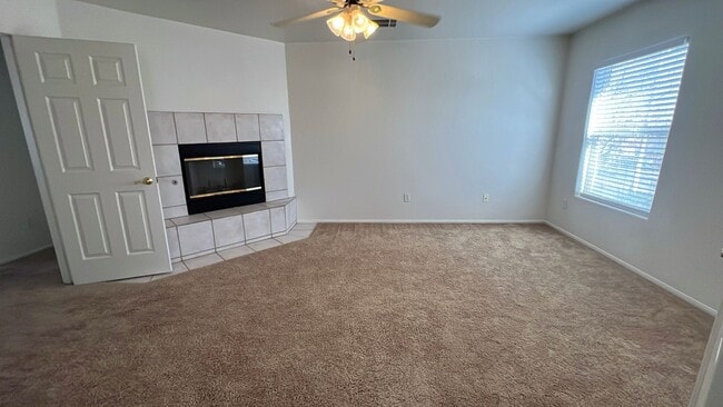 Building Photo - (APPLICATION PENDING) West Lancaster Home