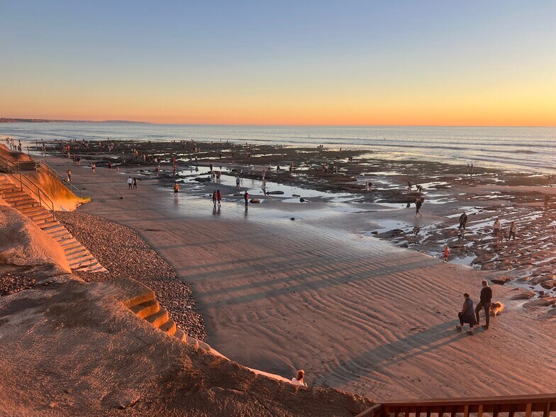 Building Photo - 5143 Shore Dr