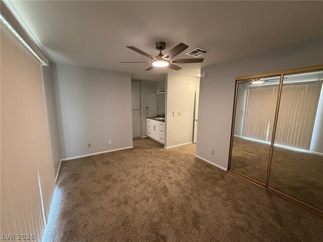 Building Photo - 1593 Teardrop St