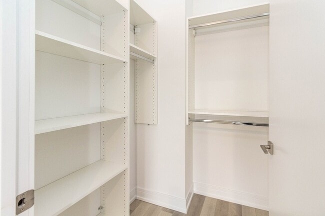 Building Photo - 1554 N Talman Ave