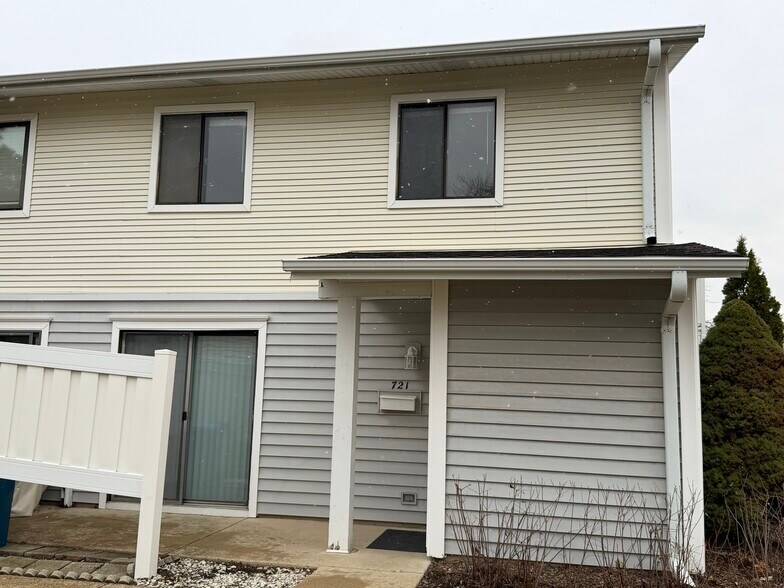 Building Photo - 721 Sunfish Pt