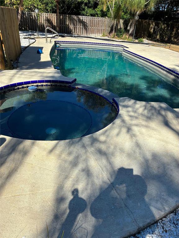 Building Photo - 6 N Orion Ave