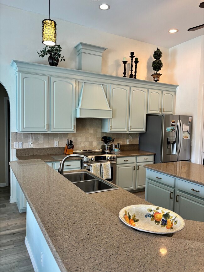 Building Photo - 17410 Sterling Lake Dr