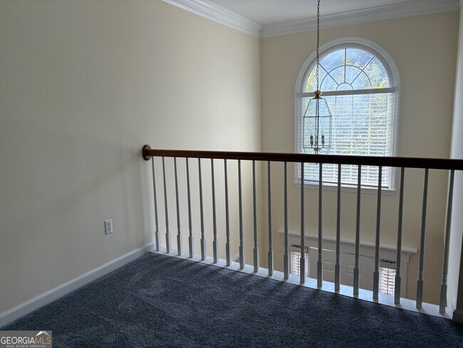 Building Photo - 6221 Woodlore Dr NW