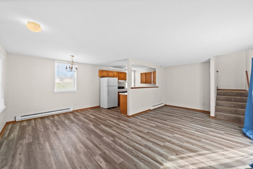 Building Photo - 6256 Wayland Rd