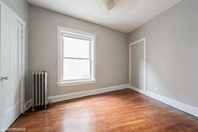 Building Photo - 1655 W Wallen Ave