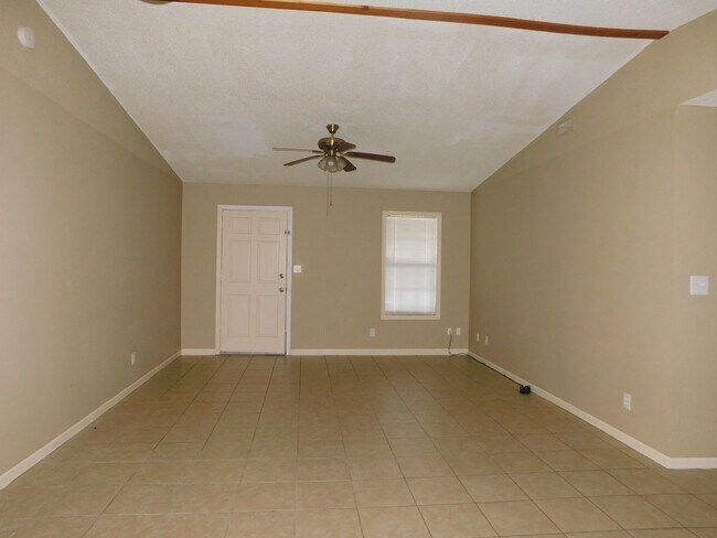 Building Photo - 3539STUD