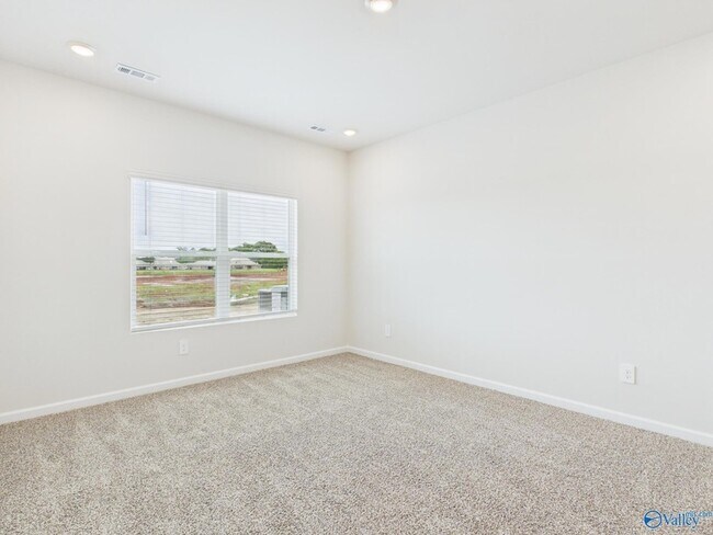 Building Photo - 115 Betty Williams Dr