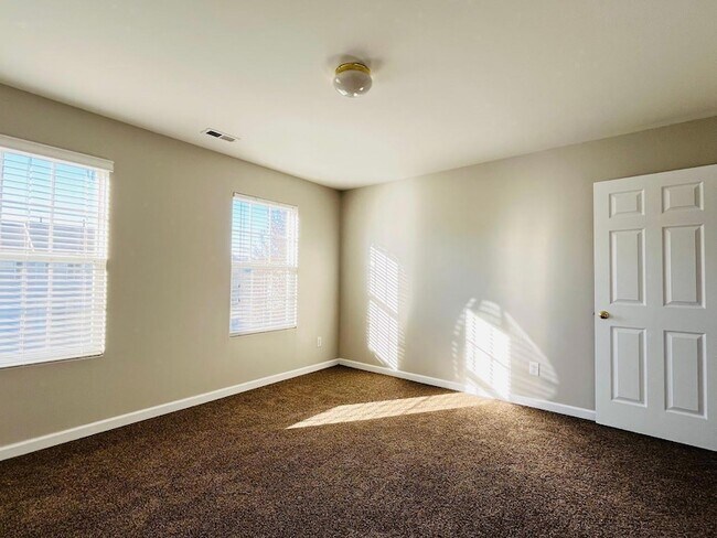 Building Photo - 4348 Karlbrook Ln