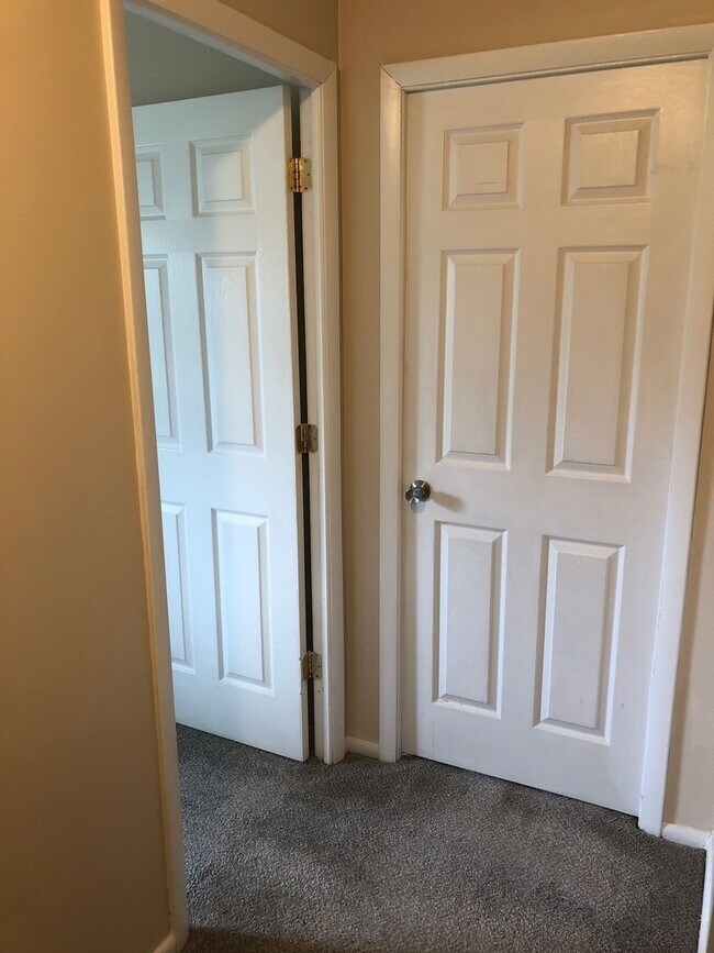 Building Photo - 1130 Wendall Ave