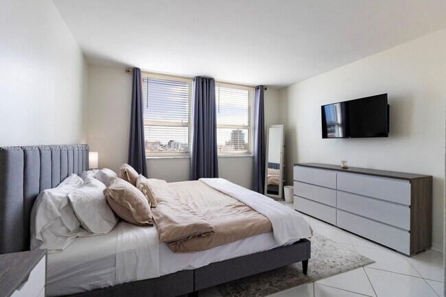 Building Photo - 90 Alton Rd