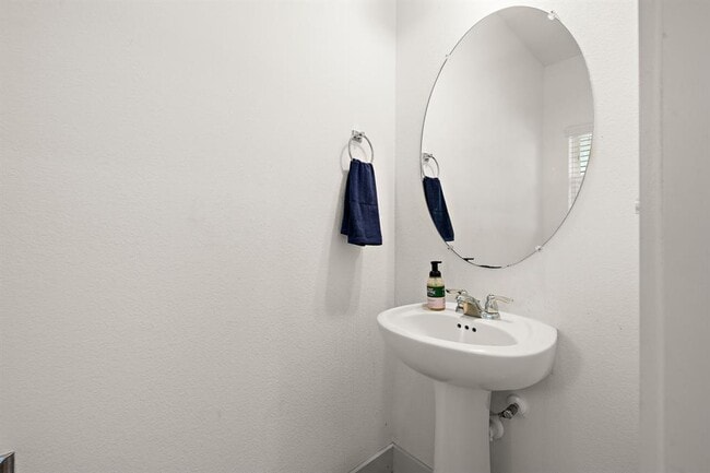 Building Photo - 7113 Cherry Beam Path