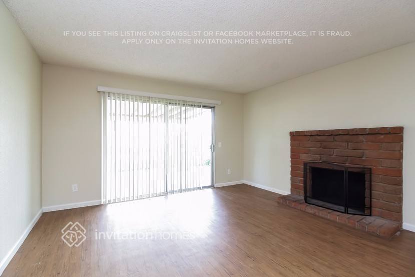 Building Photo - 14310 Agave St