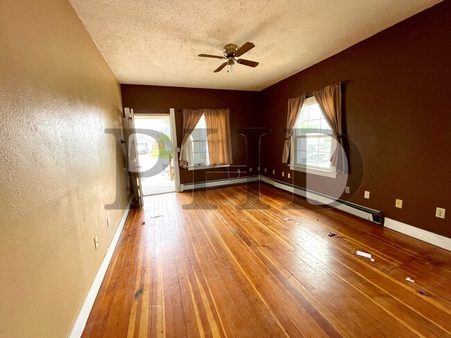 Building Photo - 509 E Harney St