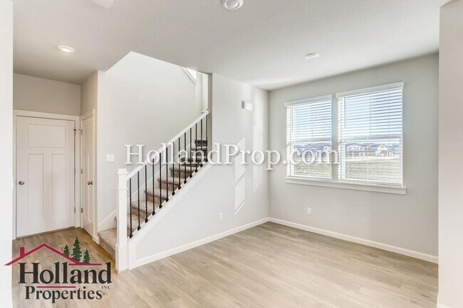 Building Photo - Modern Luxury Living Near Intel, Parks & Everything You Need!