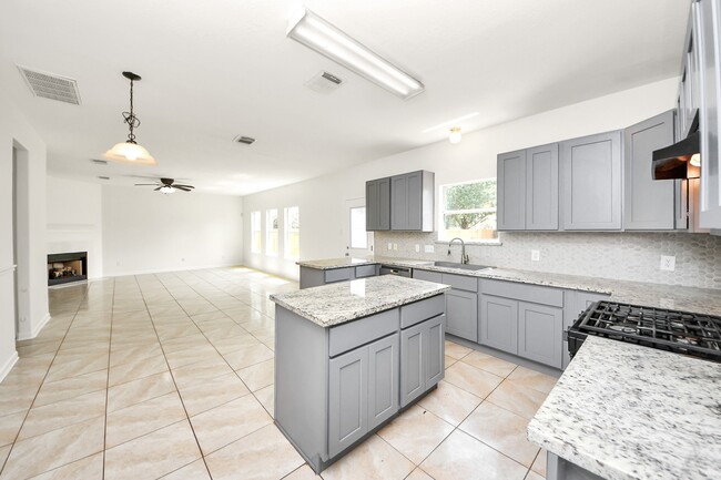 Building Photo - 3526 Cactus Creek Dr