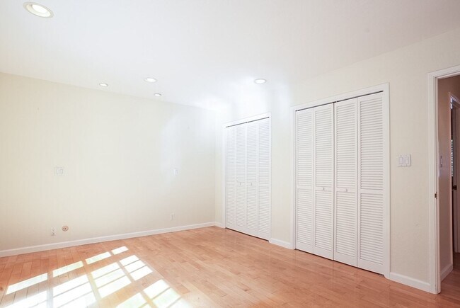 Building Photo - Beautifully Updated Three Bedroom Browns Valley Home