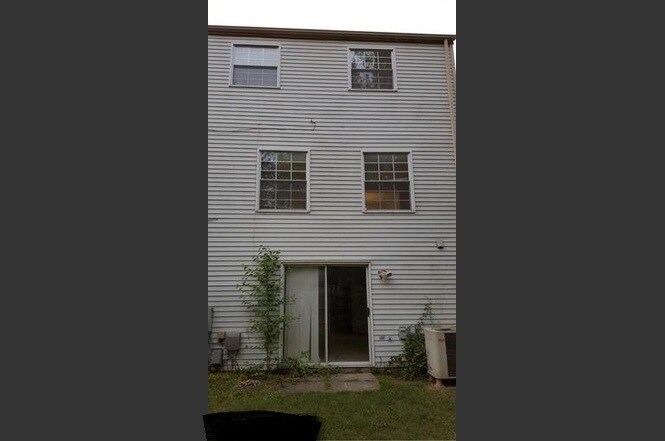 Building Photo - 7602 Quincewood Ct