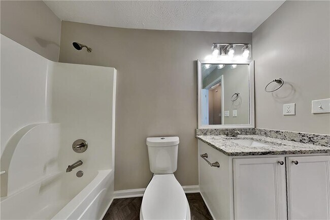 Building Photo - 405 Aristocrat Dr SW