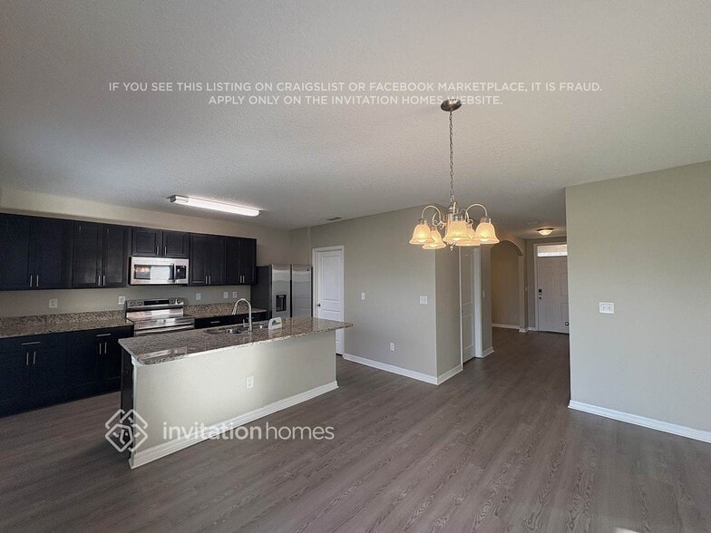 Building Photo - 35859 Jenny Lynne Cir