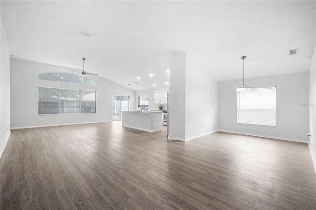 Building Photo - 13531 White Elk Loop
